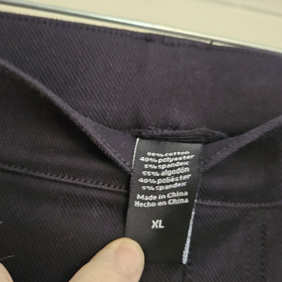 HUE Classic Black Straight Leg Pants - Picture 3 of 4